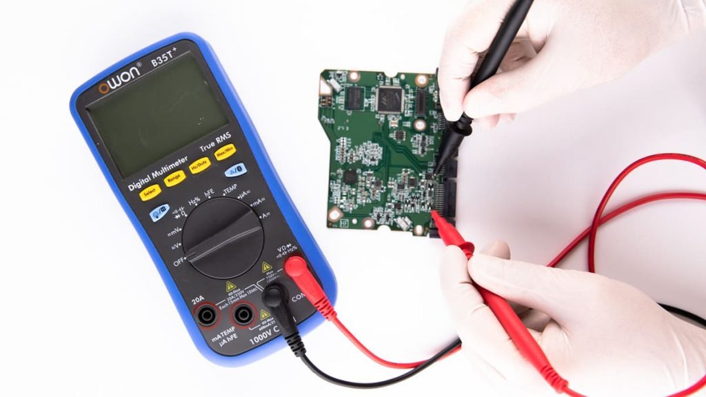 Hard disk elektronik kartının multimetre ile ölçülmesi