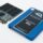Kasasından çıkarılmış hasarlı SSD devre kartı, NAND çipleri ve mavi 2.5 inç SSD kasası