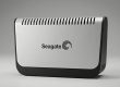 Gümüş ve siyah kasalı eski model 160GB Seagate masaüstü harici hard disk